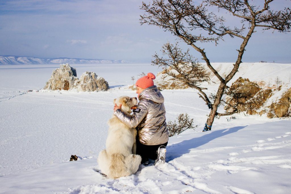 Tolle Erlebnisse in der Natur bieten sich im Winter an - Ausflüge & Co beim Wintercamping!  Bild: @yusanita.ru via Twenty20