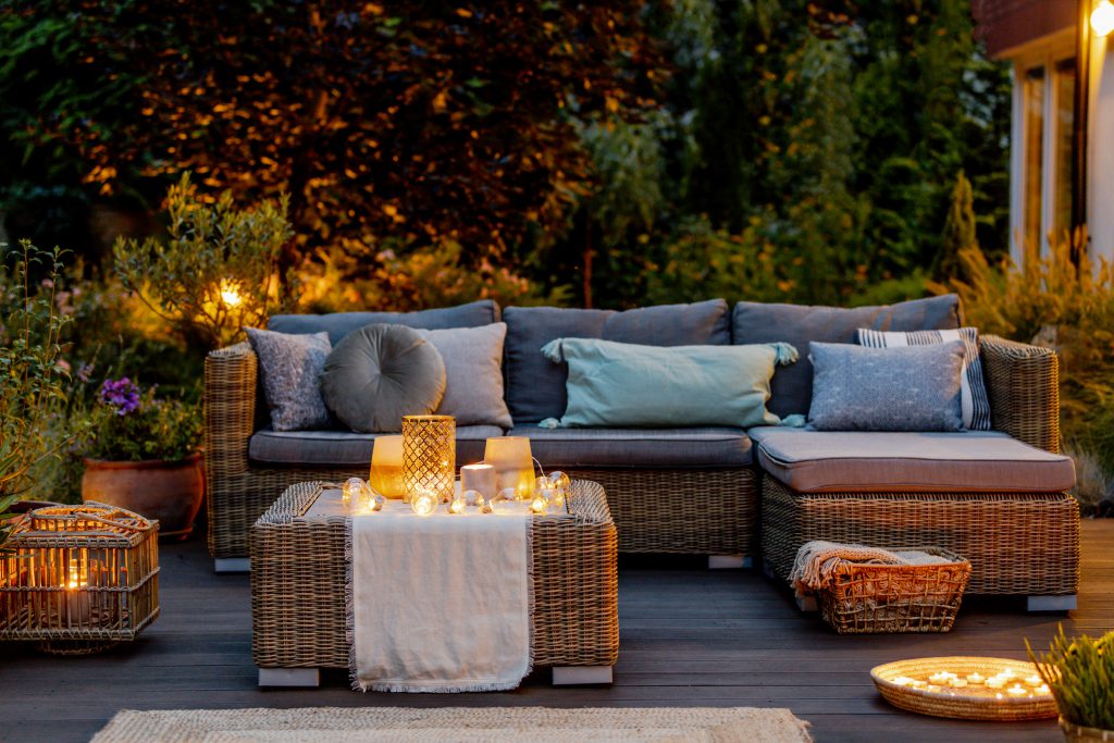 Schöne Garten Lounge im Garten - ideal für einen entspannten Abend mit Freunden